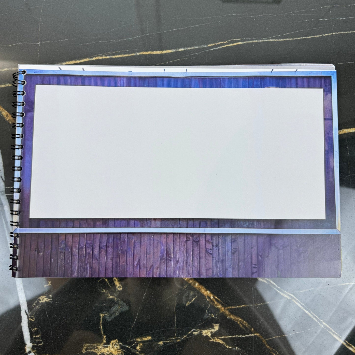Bare 2.0 Graffiti Book